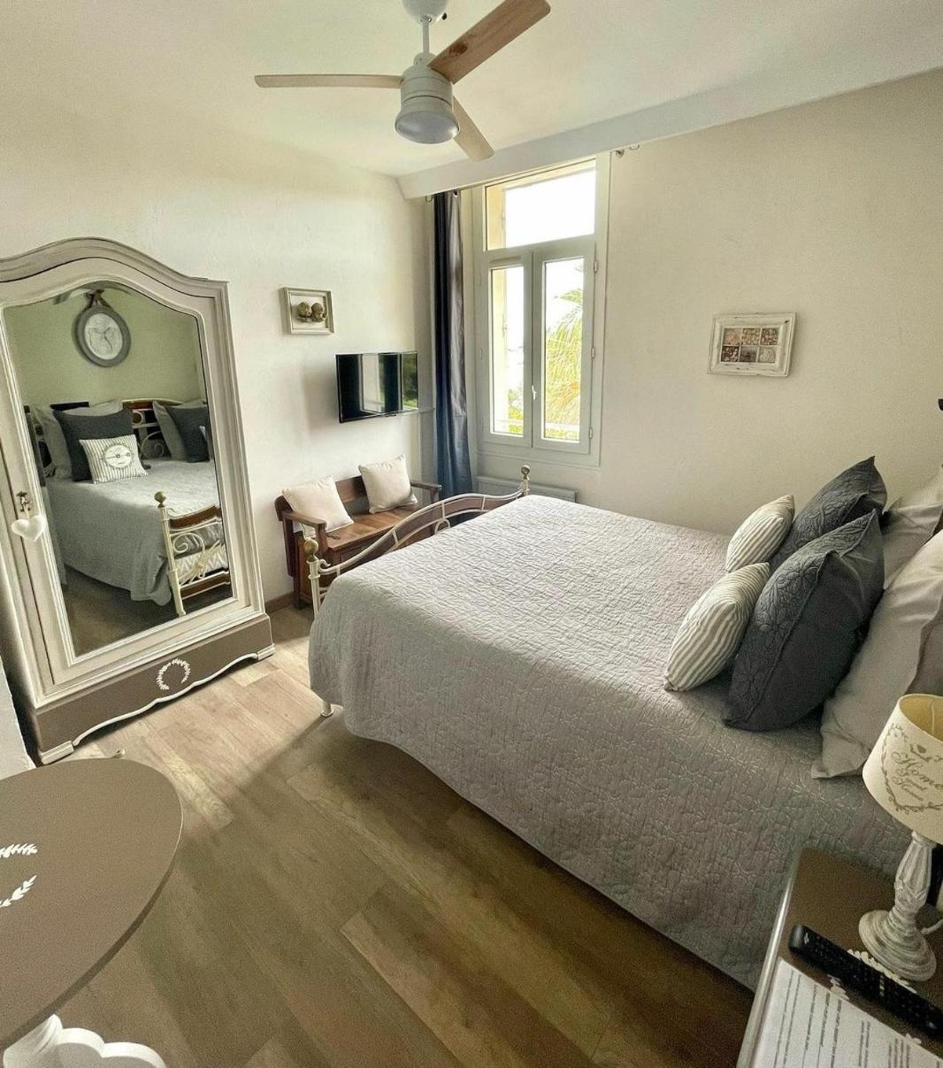 Villa-Chateau Les Terrasses - Tamaris, Plage Des Sablettes, Mer Au Bas De La Propriete La Seyne-sur-Mer Eksteriør billede